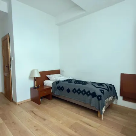 King Guest درافسكوبومورسكي